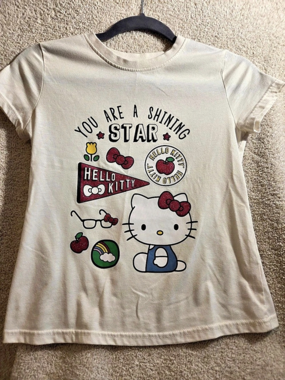 Hello Kitty graphic tee Girls Size 10/12